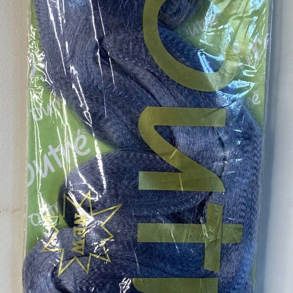 OUTRÉ : Hair Braiding Extensions Colour Ash Blue