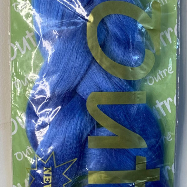 OUTRÉ : Hair Braiding Extensions Colour Sky Blue